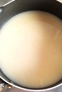 手羽先の鶏白湯スープ
