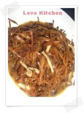 つくしとしめじの醤油バター炒め