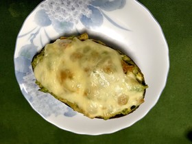 【男飯】アボカドチーズ焼き