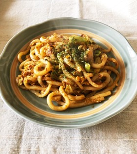50円以下なのに美味しい焼きうどん