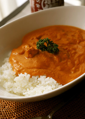 スリラチャ チキンカレー