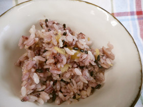 めっけもん♪黒米入りリンゴご飯
