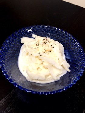 簡単!大根とホタテ缶のマヨサラダ