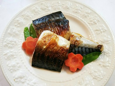 お弁当 フライパン ふっくら塩鯖焼きの写真