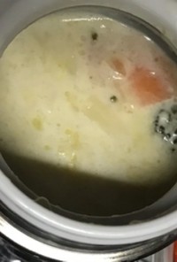 野菜たっぷり味噌ミルクスープ