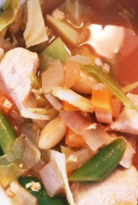 野菜とお豆の簡単スープ！おひとりランチ