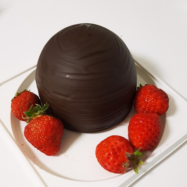 バレンタインでプレゼント チョコドーム レシピ 作り方 By ゅかりฅ W ฅ クックパッド 簡単おいしいみんなのレシピが350万品