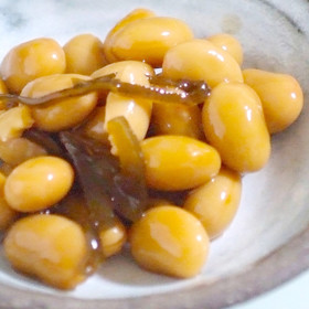 お弁当のおかずにも♪塩昆布と大豆の煮豆