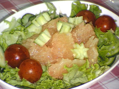 グレ－プフルーツのサラダ☆の写真
