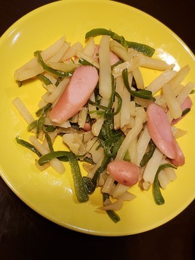 じゃがいもとウインナーのコンソメ炒め