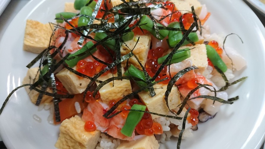 彩り鮮やか☆ちらし寿司の画像