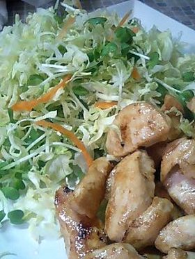 辛い!うまい!山盛りキャベツと鶏柚子胡椒