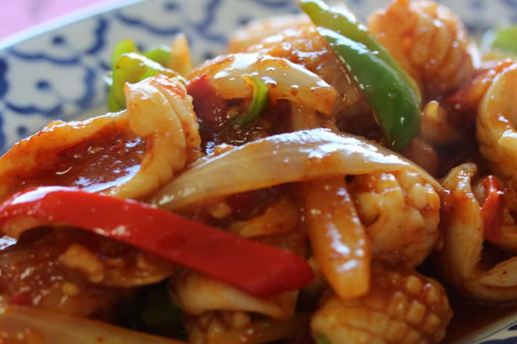 イカのナムプリックパオ炒め レシピ 作り方 By タイ国大使館商務部 クックパッド 簡単おいしいみんなのレシピが364万品