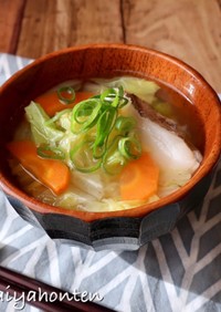白菜と鱈の味噌汁