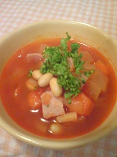 大豆と野菜のミネストローネの写真
