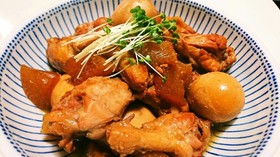 鶏手羽元と卵と大根のてり煮