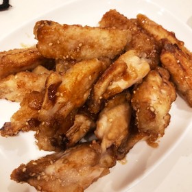鶏手羽元唐揚げの甘辛だれ