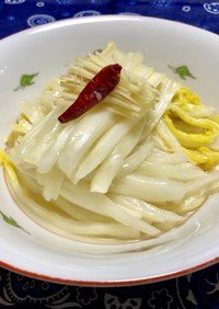 胡麻油風味〜白菜のピリ辛甘酢漬け