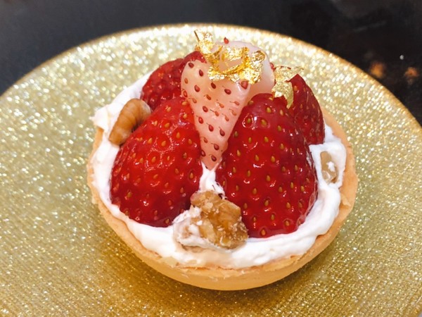 苺のチョコタルト