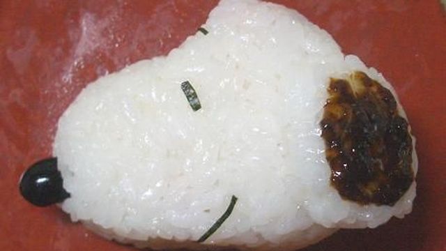 簡単 スヌーピーおにぎり キャラ弁 レシピ 作り方 By Koushu クックパッド 簡単おいしいみんなのレシピが354万品
