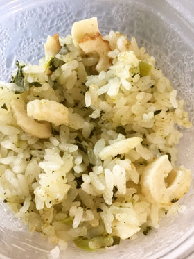 野菜嫌いにも◎小松菜の炊き込みご飯