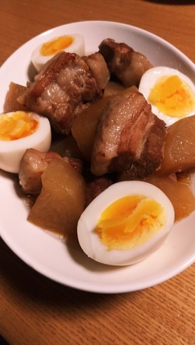 エコ裏技!大根と豚の角煮♡味玉入り