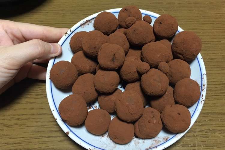 材料2つで簡単 トリュフチョコ レシピ 作り方 By 雪樹乃 クックパッド 簡単おいしいみんなのレシピが355万品