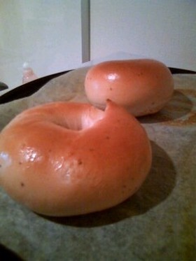 ほんのりいちごベーグル