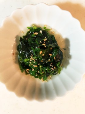 ほうれん草とわかめのナムル風