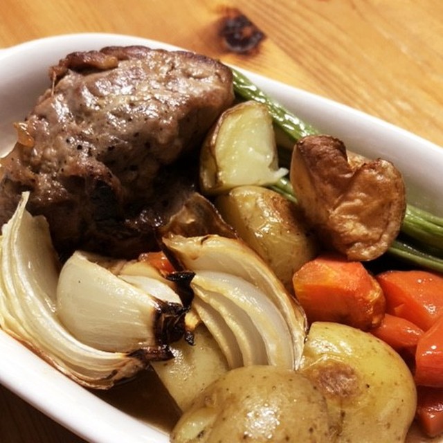 ダッチオーブンでしっとり ローストポーク レシピ 作り方 By Kaachannnn クックパッド 簡単おいしいみんなのレシピが350万品