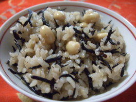 簡単♪ひじきと大豆の炊き込みご飯