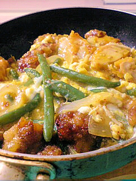 鶏のから揚げで♪親子丼風卵とじ