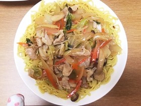 たっぷり野菜のあんかけ焼きそば