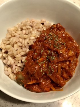 鯖缶でサバストロガノフ