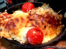 ニラ、チーズの豚肉・ベーコン巻きグラタン