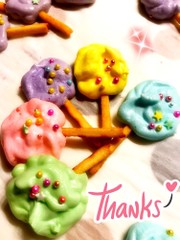 モコモコ綿飴風のメレンゲクッキーの写真
