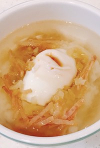レンジで簡単、温玉コンソメスープご飯！