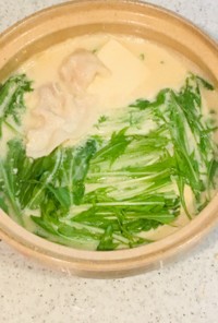 豚バラと水菜の豆乳鍋