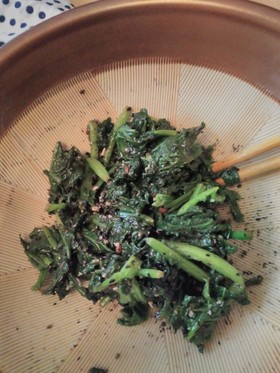 ほうれん草ゴマ、松の実、亜麻和え