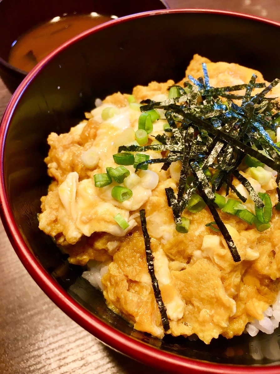 余った鰻のタレでこってりあま〜い卵丼の画像