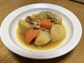 カレー風味の肉じゃが