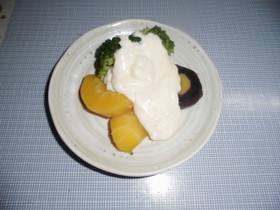 温野菜のホワイトチーズソース