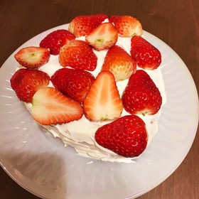 イチゴのお誕生日ケーキ♡