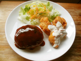 ハンバーグ&チキン南蛮のコンビ♫