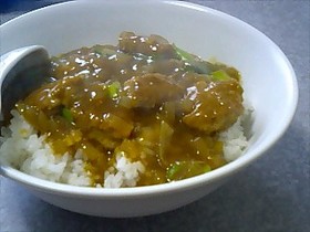 つくねとねぎのカレー丼