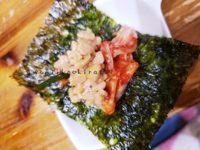 簡単~韓国海苔でキムチ納豆巻き!