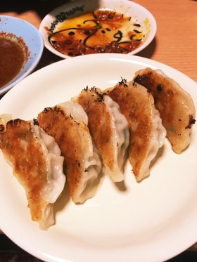 手作り餃子 *梅肉ソース*
