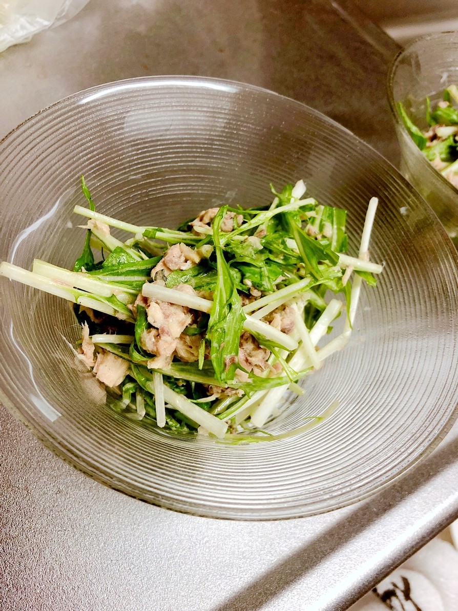 鯖の水煮缶と水菜の生姜マヨ和えサラダの画像