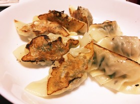 具の材料は3つだけ!ジューシー餃子