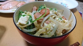 水菜ともやしの煎り豆腐